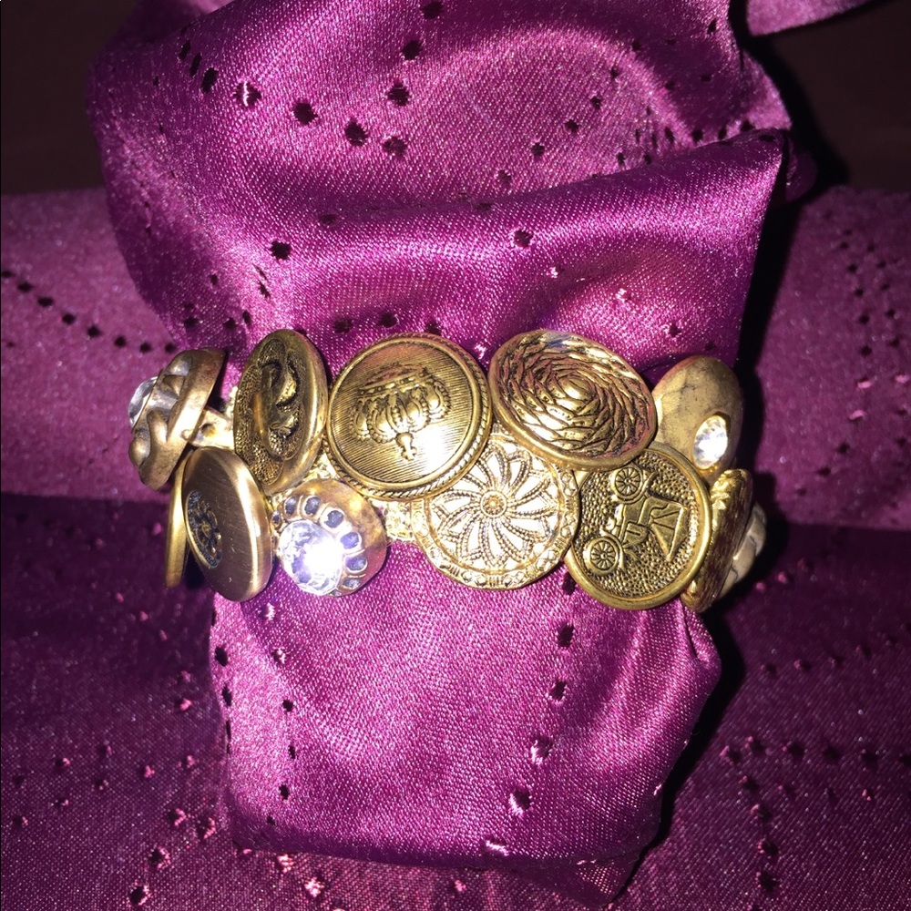 Vintage Style Gold Keepsake Bracelet